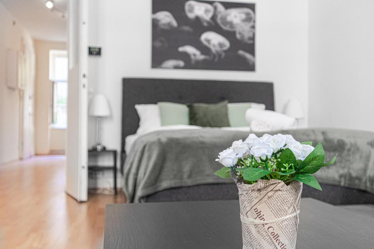 Modern 2Br Apt. Perfect For Long And Short Stays Viena Exterior foto